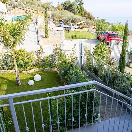 Sunrise Apartment Cipressa